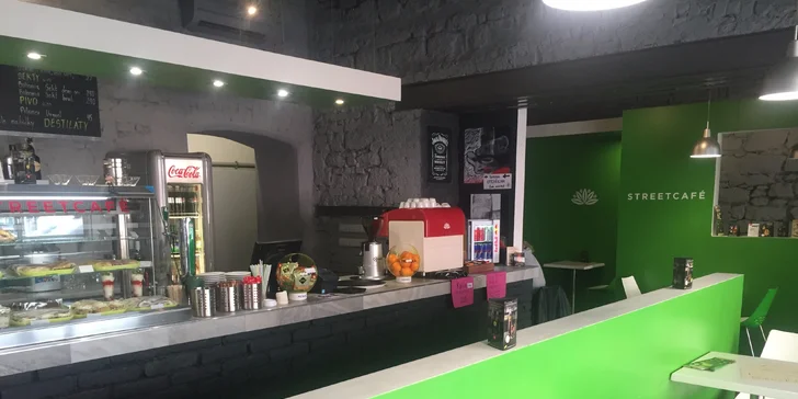 Příjemné posezení u kávy s dezertem či chlebíčkem pro dvě osoby