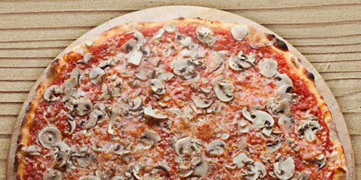 Hodování po italsku: 2 nebo 3 hojně zdobené pizzy