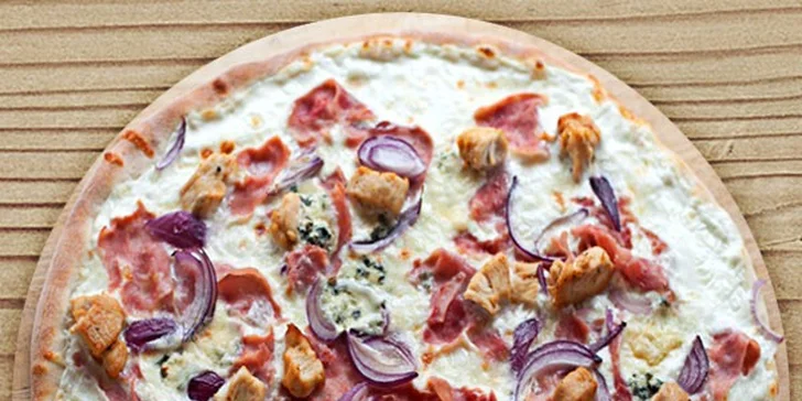 Hodování po italsku: 2 nebo 3 hojně zdobené pizzy