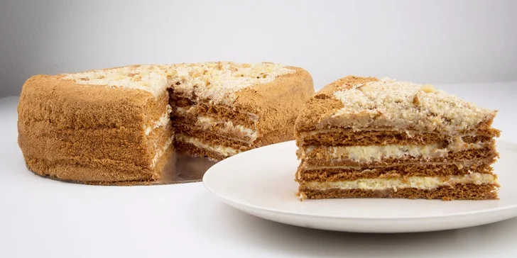 750g lahodný medový dort pro váš sladší den
