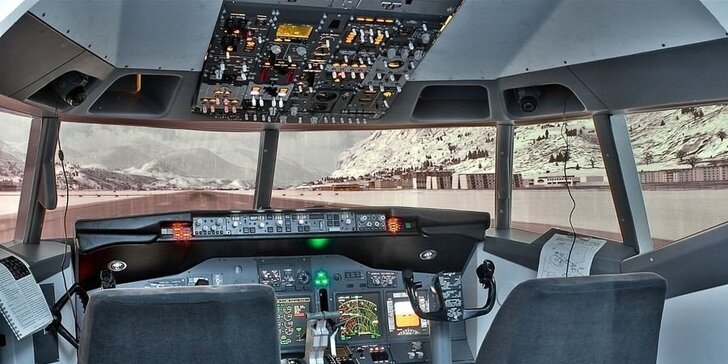 Vzneste se do výšin: 30 nebo 60 minut na leteckém simulátoru Boeingu 737