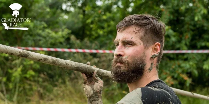 Gladiator Race – extrémní běžecký závod na motokrosové trati v Holicích