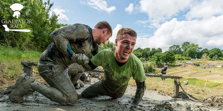 Gladiator Race – extrémní běžecký závod na motokrosové trati v Holicích