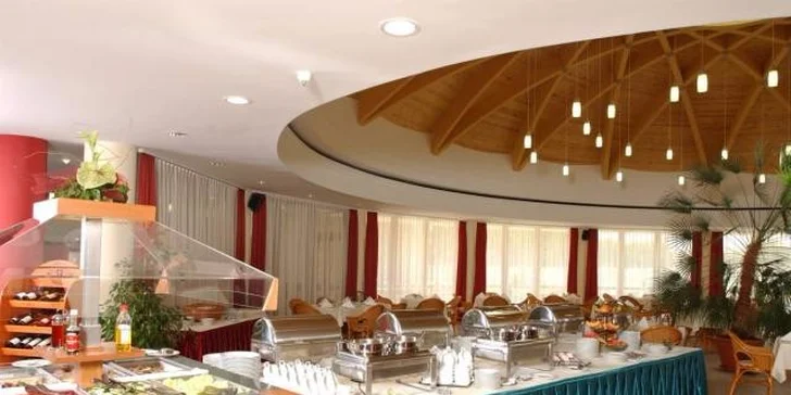 Relaxace u Balatonu s neomezeným wellness a polopenzí + 2 děti zdarma