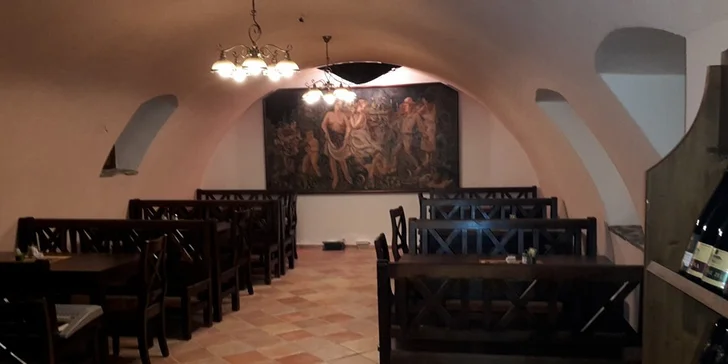 Chutná klasika pro dva jedlíky – smažený sýr s hranolky a tatarkou