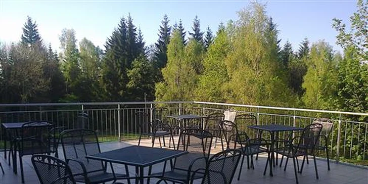 Tři nebo šest pohodových dní PRO DVA v Jizerských horách. Pobyt se snídaní v hotelu Emilka. Cyklistický, turistický a houbařský ráj!