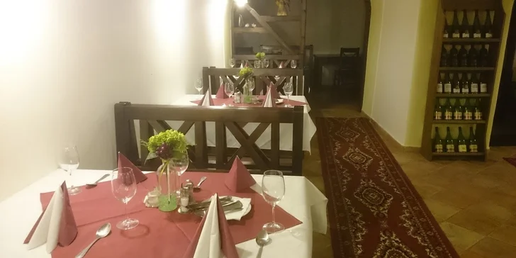 Chutná klasika pro dva jedlíky – smažený sýr s hranolky a tatarkou