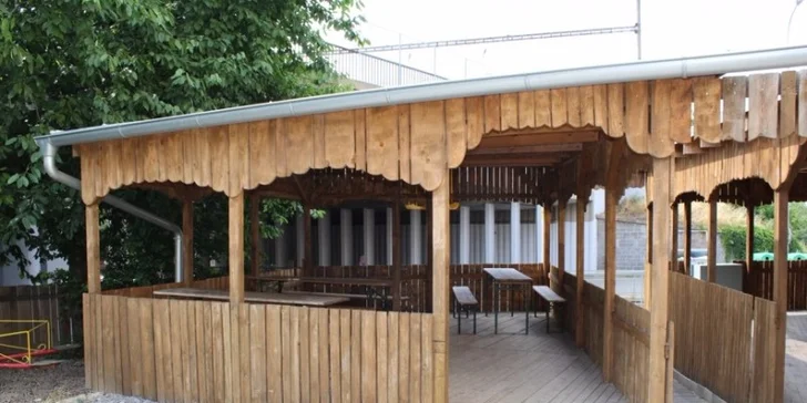 Přehlídka chutí a vůní: Tříchodová indická hostina pro 2 v autentickém Namaskaru