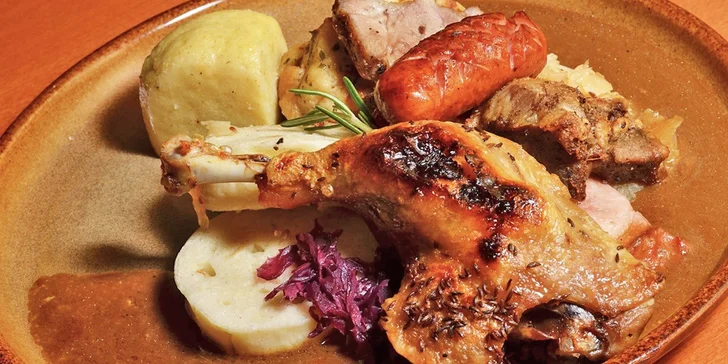 50% sleva na jakékoli pokrmy v restauraci U Českých pánů