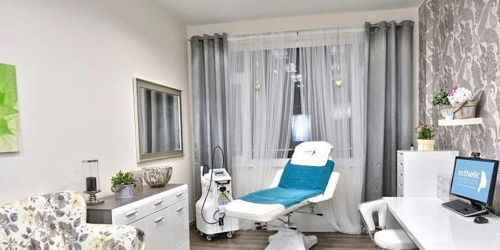 Léčba nehtové plísně na nohou laserem CoolBreeze na špičkové klinice