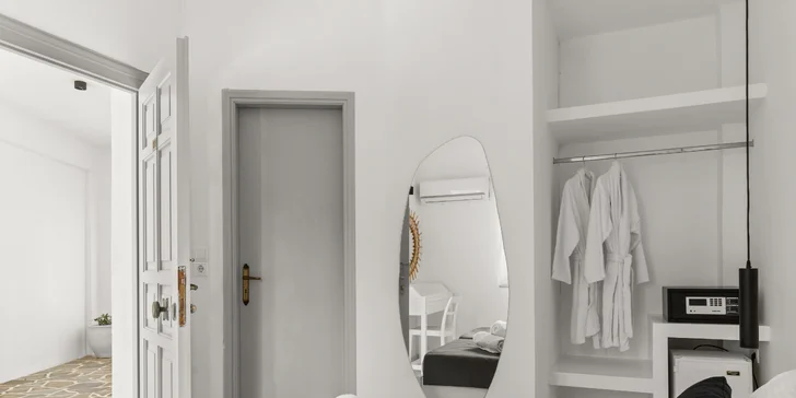  Ubytujete se ve 3* hotelu Sunrise Accommodation ve městě Naoussa.