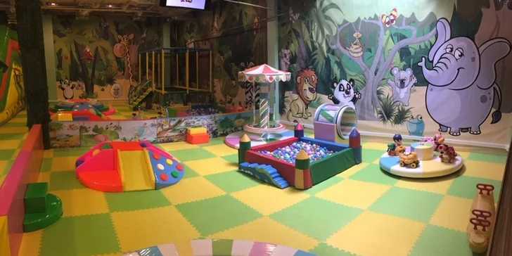 Dovádění ve Funparku Žirafa Kladno: vstupy pro 2 děti za cenu jednoho