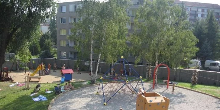 Celodenní dovádění ve venkovním aquaparku Koupelky pro rodiny i jednotlivce