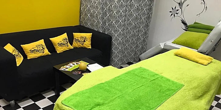 Ruční lymfatická masáž převálcuje tukové buňky i celulitidu