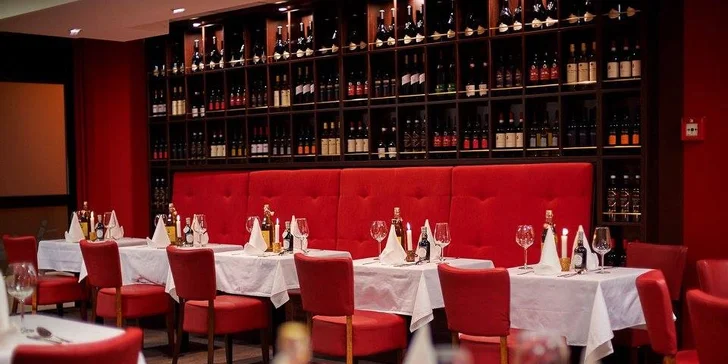 Balkánské speciality pro dva: pleskavica, čevabčiči a grilovaná zelenina