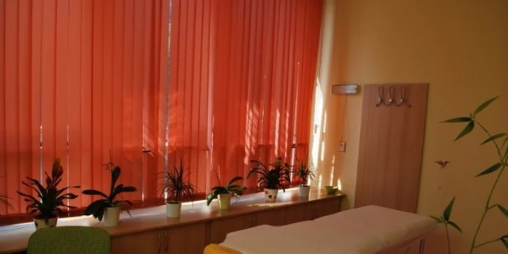 Kombinovaná masáž zad a šíje pro dokonalé uvolnění