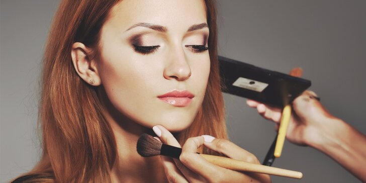 Individuální kurz líčení se štětcem na make-up jako dárek