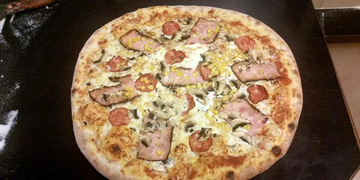 Bowling na 1-2 hodiny pro 8 kamarádů a velká pizza k tomu