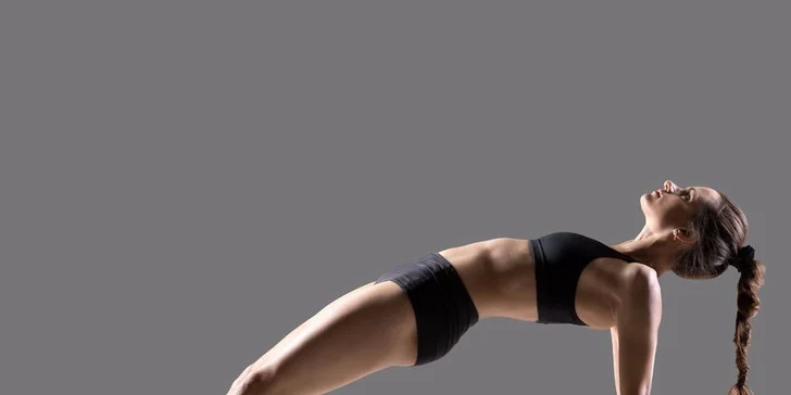 Lekce hot yogy nebo dance yogy ve studiu Yoga-BlueArt na Vinohradech