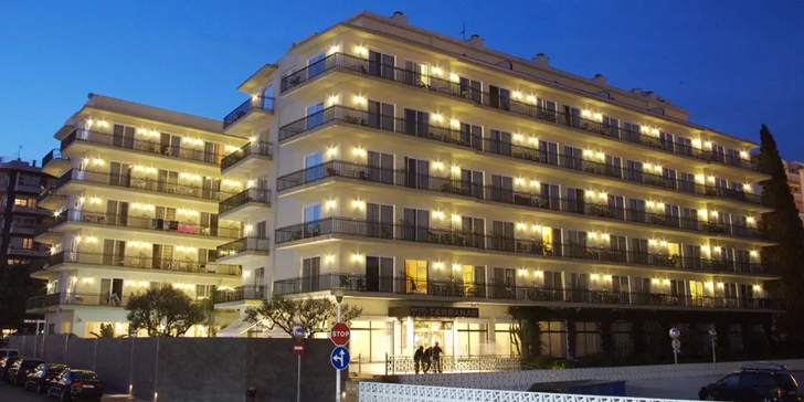 7 nocí ve španělském hotelu Terramar*** s polopenzí a dopravou