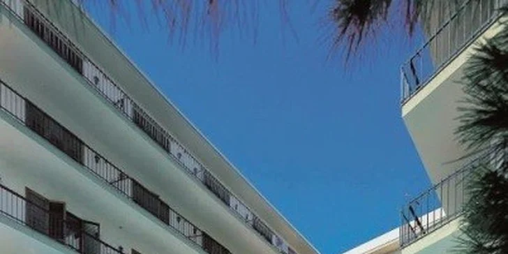 7 nocí ve španělském hotelu Terramar*** s polopenzí a dopravou