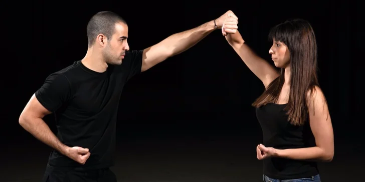 Zkušební lekce nebo 5 lekcí sebeobrany Krav Maga