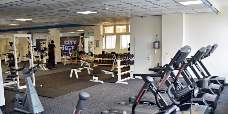 Jeden vstup nebo permanentka do posilovny City Gym v centru Brna