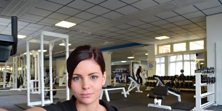 Jeden vstup nebo permanentka do posilovny City Gym v centru Brna