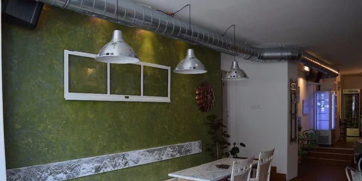 Cokoliv ze snídaňového menu + espresso nebo čaj dle výběru