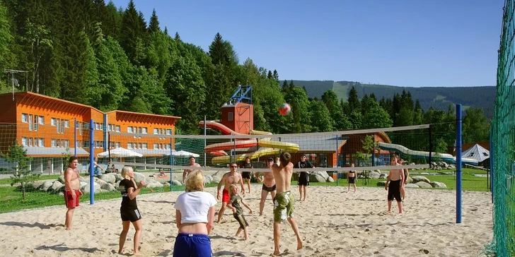 Neomezené vodní radovánky, wellness s polopenze v Aquaparku Špindlerův Mlýn