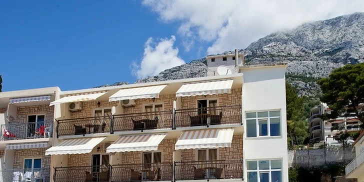 Letní dovolená v apartmánovém domě v letovisku Baška Voda v Chorvatsku