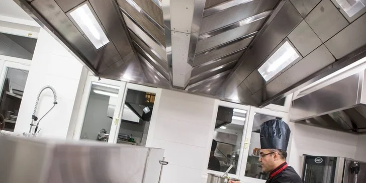 Bohaté degustační menu pro dva v elegantní restauraci NOOR