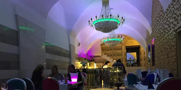 Bohaté degustační menu pro dva v elegantní restauraci NOOR