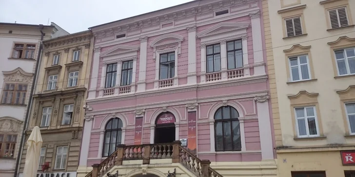 Sestavte si autentické nepálské menu pro dva v centru Olomouce