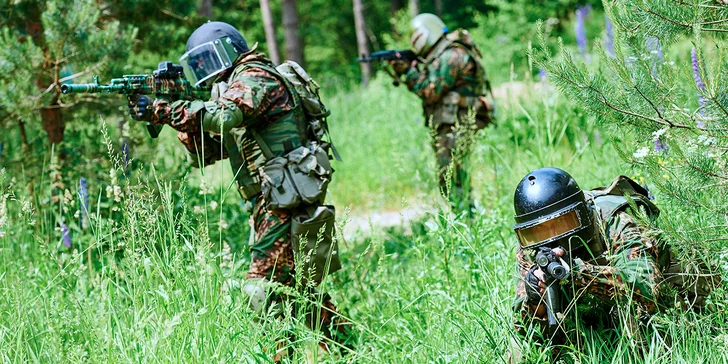 Z počítače do reality: adrenalinová airsoftová přestřelka na hřišti o 5000 m²