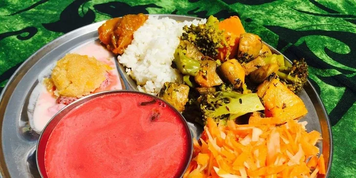 4chodové vegetariánské menu All You Can Eat v indickém stylu