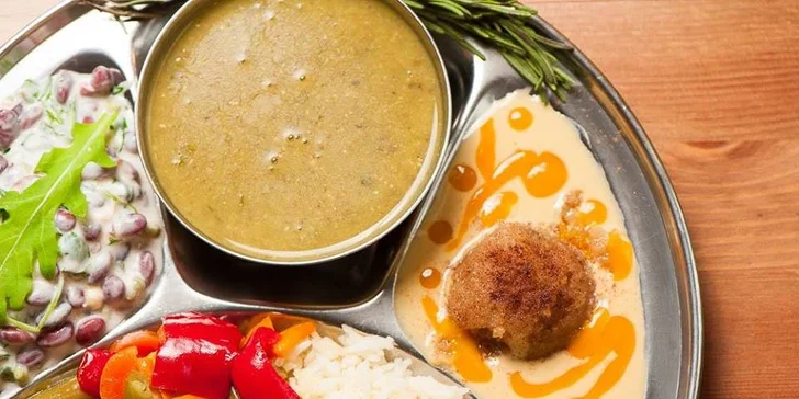 4chodové vegetariánské menu All You Can Eat v indickém stylu