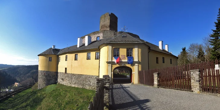 Výlet za kulturou: Prohlídka hradu Svojanov pro jednoho, dva či celou rodinu