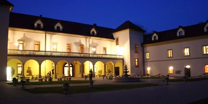 Kouzelný all inclusive pobyt na Zámku Kamenný Dvůr: Bohaté pohoštění i wellness