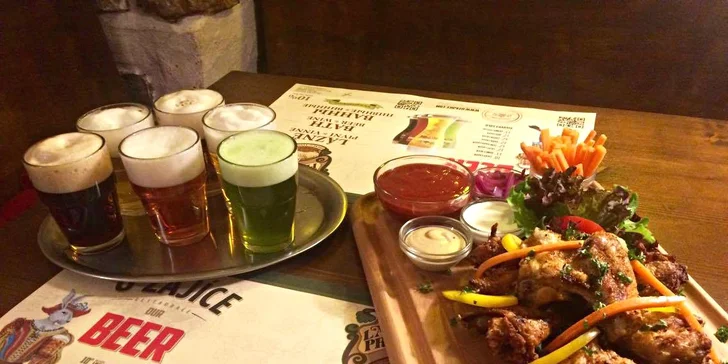 Degustace 6 piv Kynšperský zajíc a 300 g kuřecích křídel na medu