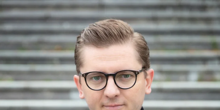 Chybět nebudou exkluzivní hosté – Jana Šrejma Kačírková a Filharmonie Hradec Králové, kterou bude dirigovat Jan Kučera.