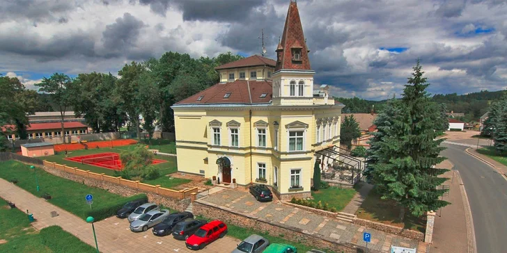 Aktivní wellness pobyt s polopenzí na 3-4 dny v České Kanadě pro dva