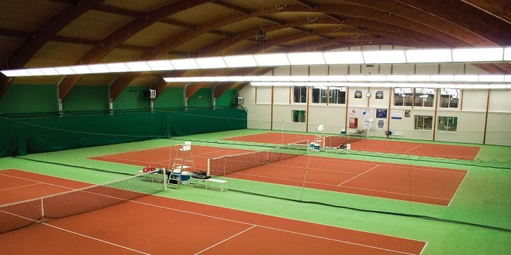 Hodinový pronájem badmintonového kurtu v týdnu i o víkendu