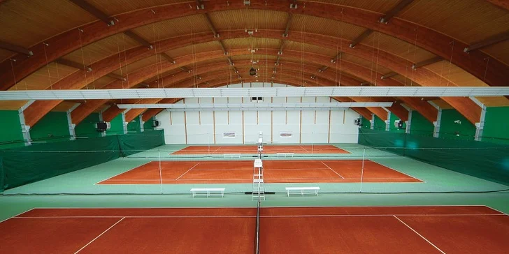 Hodinový pronájem badmintonového kurtu v týdnu i o víkendu