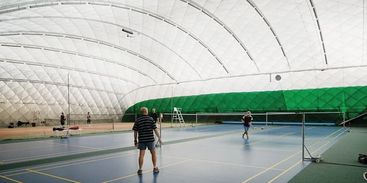 Hodinový pronájem badmintonového kurtu v týdnu i o víkendu