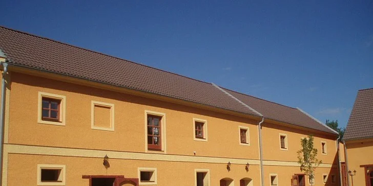 Dobrodružství na statku: Péče o zvířátka, jízda na koni a oběd pro dva