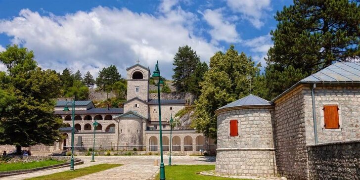 Poznávání Černé Hory včetně výletu do Albánie, dopravy a polopenze