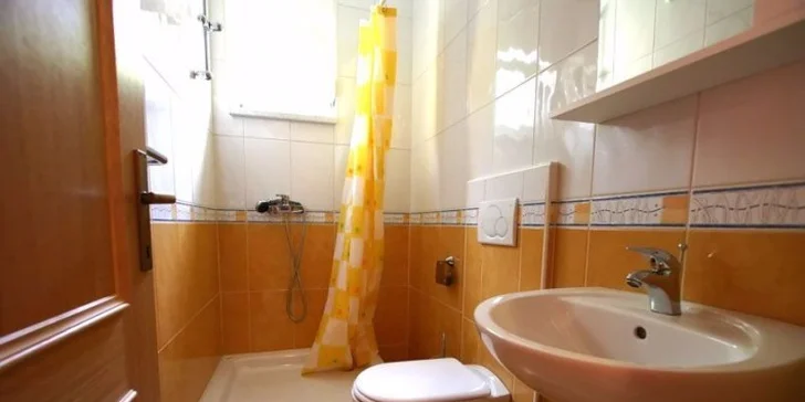 7 letních nocí v apartmánech na Makarské + dítě do 6 let zdarma