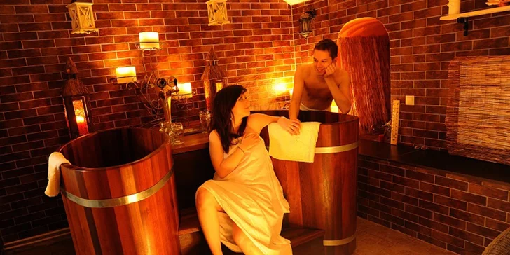Pivní lázně pro dva: koupel, cedrová sauna, neomezené popíjení piva
