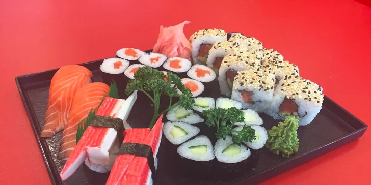 Hostina v japonském stylu - sushi sety pro jednoho či dva jedlíky